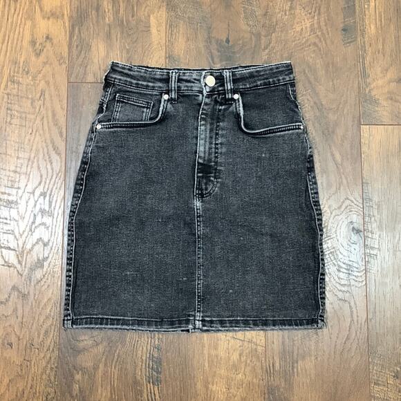 Zara Dresses & Skirts - Zara Authentic Denim By TRF Vintage Black Mini Jean Skirt